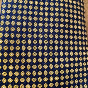 Kenneth Robert’s Platinum Silk Navy Bronze Geometric Necktie Tie 59 1/2”